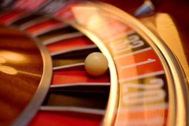 Live Capsa Banting table on jackpot108 with multiple players and dealer